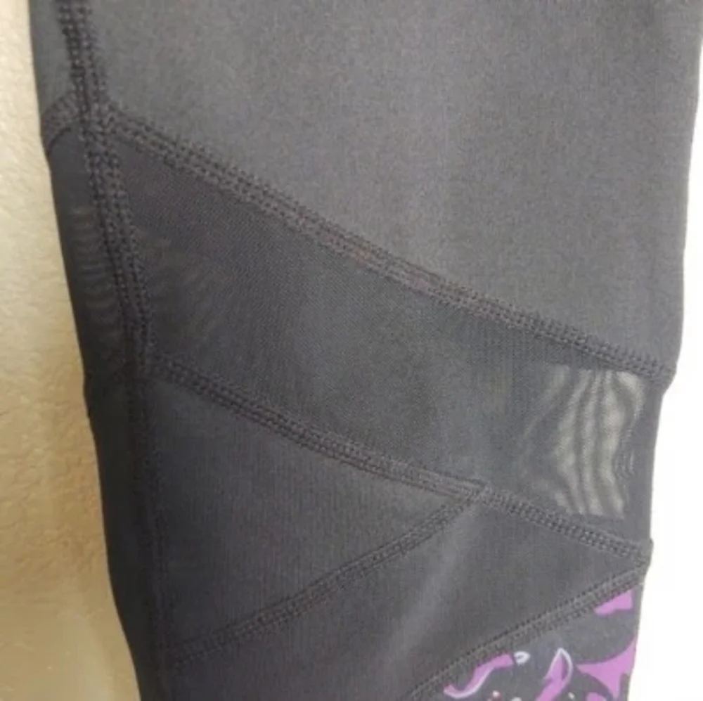 Gaiam Black and Purple Patterned Leggings Size L - Picture 7 of 8